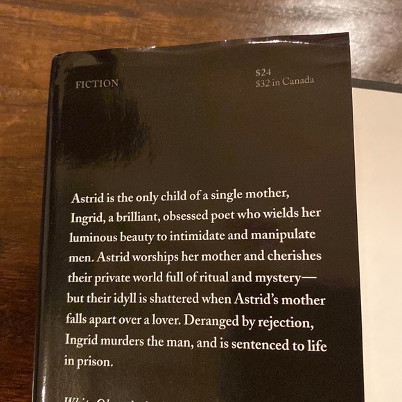 White Oleander by Janet Fitch an Oprah’s Book Club Read | #1 National Bestseller - Picture 4 of 6